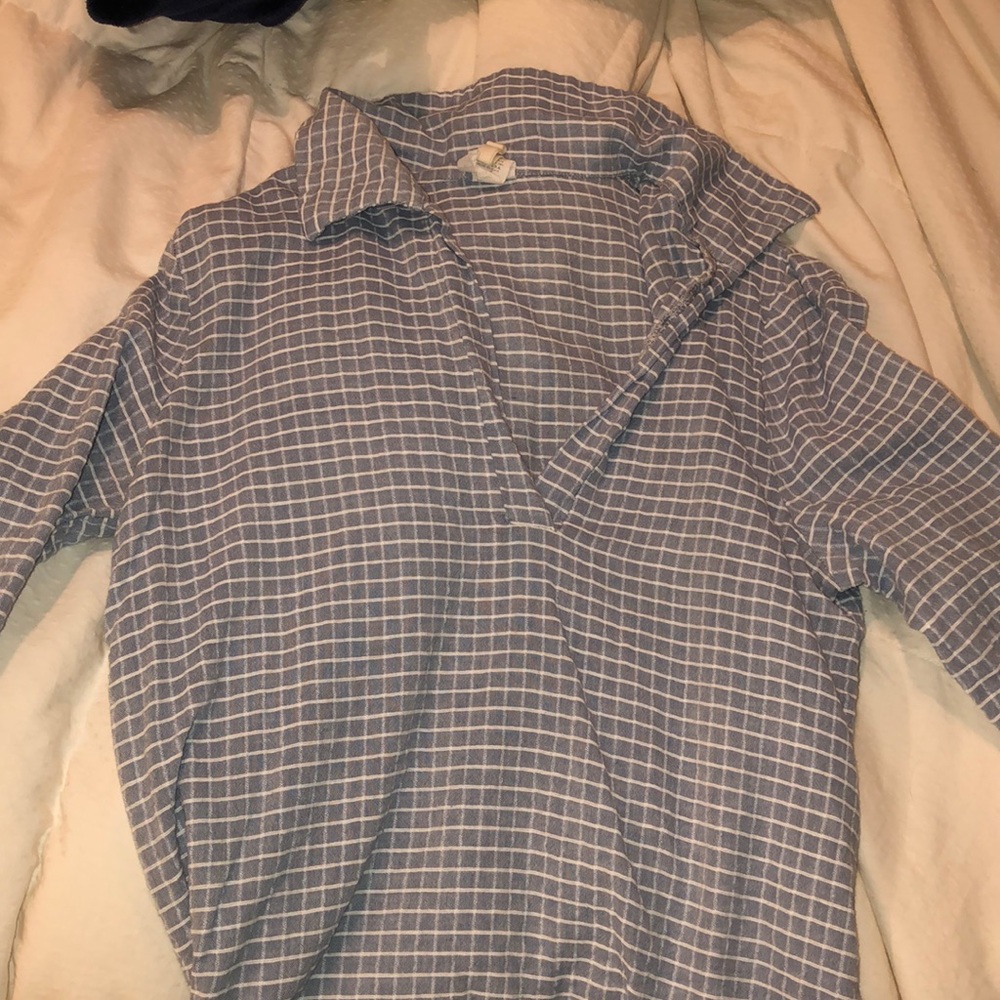 Boutique v-neck blouse